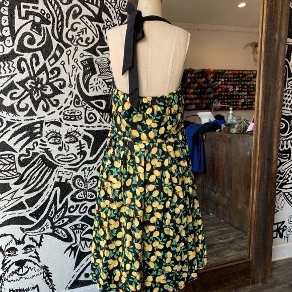 Lindy Bop Lemon 🍋 Print Cotton Dress - Picture 6 of 9